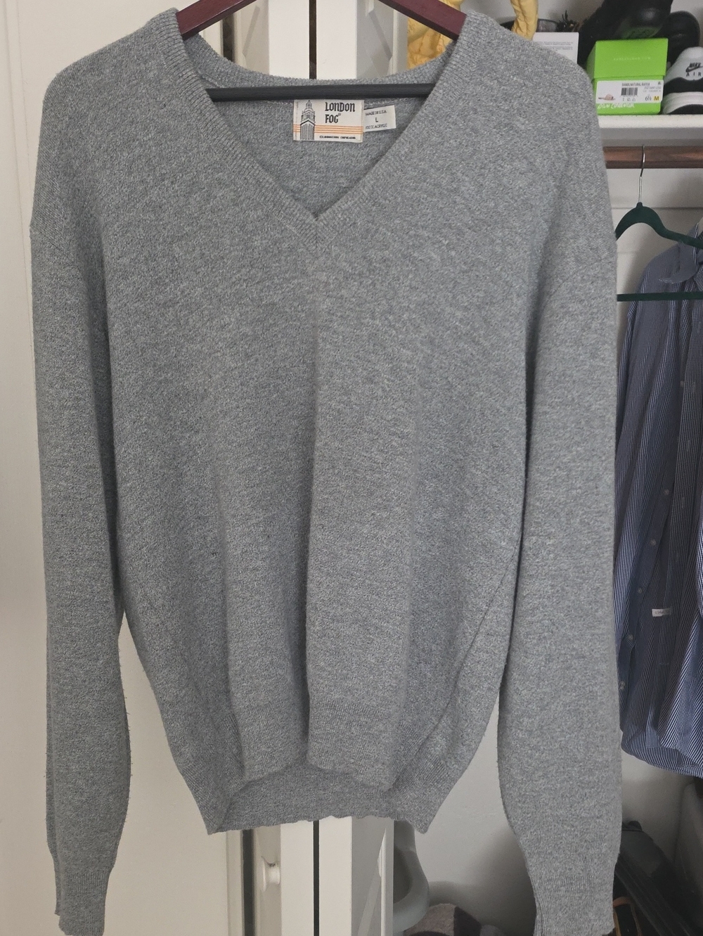 London Fog Men's V-Neck Sweater in Heather Gray